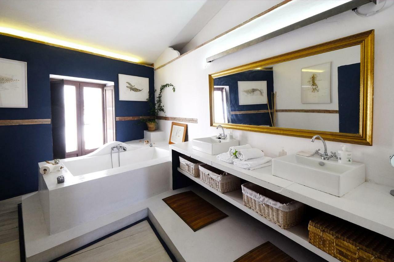 La Casa De La Luz. Artisthome Almodovar del Rio Bagian luar foto